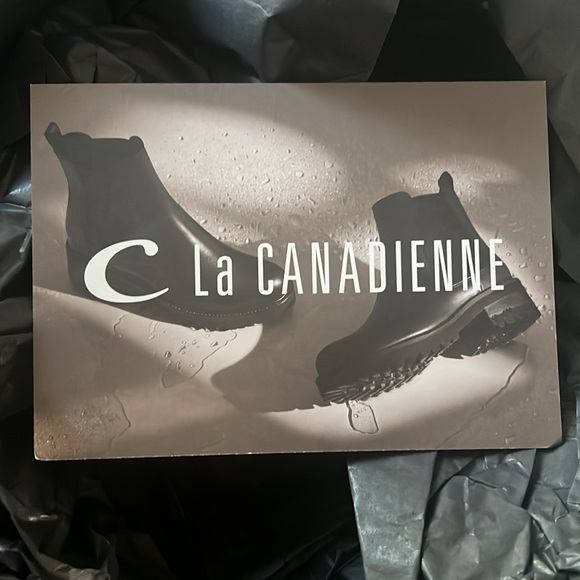 La Canadienne Buckle Accent Milo Block Heel Suede Boots, Size 11 New in Box $565 - Picture 13 of 14